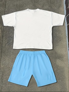 Conjunto de Dos Piezas para Hombre, Estilo Contemporáneo, Camiseta de Manga Corta con Capa Interior Suave - Product Image 2