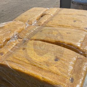 NGOC CHAU Banda de caucho natural SVR 3L de alta calidad, amarillo claro, en bolsa, al mejor precio, materia prima de grado hueco/espumado, Ciudad de Ho Chi Minh - Product Image 3