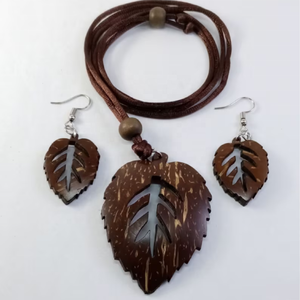 ชุดเครื่องประดับทำมือจากเปลือกมะพร้าว  เป็นมิตรกับสิ่งแวดล้อม  ประกอบด้วยสร้อยคอและต่างหู  จากเวียดนาม - Product Image 3