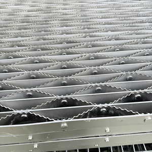 Professional Manufacturer Steel Drain <strong>Grate</strong> Cover for <strong>Driveway</strong> Galvanized Welded Steel Grating Heavy Duty Drainage Cover - Product Image 5