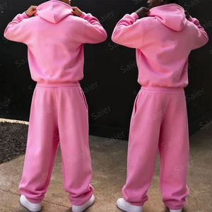 Ensemble de survêtements streetwear pour hommes avec impression en relief, comprenant un sweat à capuche court et ample et un pantalon de survêtement, en molleton personnalisé, style jogging et survêtement de sport - Product Image 3