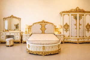 Juego de Muebles de Dormitorio de Lujo de Diseño para Interiores de Villas y Palacios, Juego de Cama Neoclásico de Inspiración Romana, Cama Queen Maharani Palace - Product Image 5