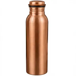 Bouteille d'eau en cuivre artisanale CopperSmith, finition satinée élégante, polissage métallique, bouteille ayurvédique pour boire - Product Image 1