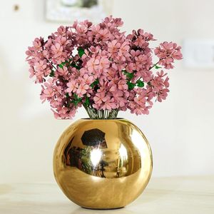 แจกันทรงกลมสีทองหรูหราทันสมัย เงางามแบบโลหะ สำหรับตกแต่งโรงแรมและโต๊ะ - Product Image 1