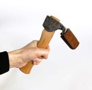 Hacha pequeña: herramienta de carpintería y tallado en madera con mango de fresno, forjada a mano - Product Image 5