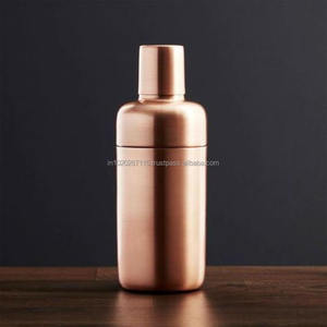 Bouteille d'eau en cuivre de qualité supérieure avec d'anciens avantages ayurvédiques indiens pour un mode de vie sain - Product Image 5