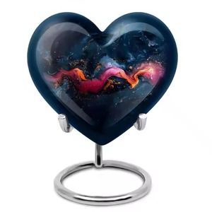 Urna Conmemorativa de Aluminio con Forma de Corazón y Base Metálica, Urna Funeraria Resistente en Forma de Corazón para Cenizas Humanas de Adultos, Recipiente Decorativo - Product Image 1