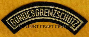 Insignia de brazo alemana personalizada, bordada, con ancla y corona de laurel, parche de tela para coser en uniformes y prendas. - Product Image 2