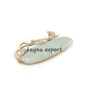 Plato de Servir de Metal con Acabado Plateado de Lujo, Ecológico, Diseño Único de Rama de Hojas con Textura Elegante, Ligero, para Fiestas - Product Image 3