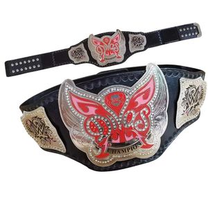 Cinturón de Campeonato WWE Divas, Diseño Negro y Rosa de Primera Calidad con Icono de Mariposa, Título Personalizable para Fanáticos - Product Image 4