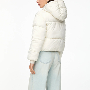 Veste matelassée d'hiver pour femme, longueur standard, nouveau design élégant et tendance, coupe-vent en toile, vente en gros - Product Image 5