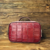 Sacs à main pour hommes en cuir d'alligator véritable de luxe en gros, OEM/ODM, fermeture éclair tendance, sangles, imperméables