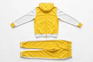 Ensemble de survêtement sportif d'hiver à capuche avec cordon de serrage, motif uni, logo frontal et poches latérales - Product Image 2