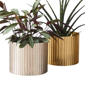 Juego de 2 macetas metálicas de alta calidad, de lujo, en oro y plata, de acero inoxidable pulido, elegantes para decoración de interiores, hogar y jardín. - Product Image 1