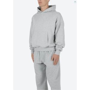 Ensemble de survêtement athlétique pour homme avec logo personnalisé, tenue de sport pour jogging, entraînement en salle de sport et course à pied - Product Image 3