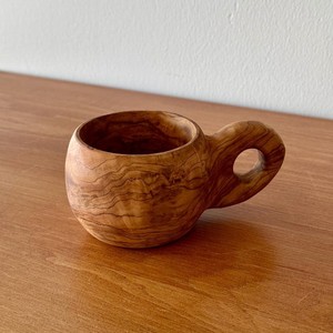 Taza de té de madera hecha a mano, forma redonda con asa, diseño Wabi Sabi, para café, agua, té, artesanía en madera maciza - Product Image 1