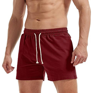 Ropa deportiva informal moderna con pantalones cortos para hombre con cintura elástica suave y bolsillos espaciosos para uso diario en estilos de vida activos. - Product Image 3