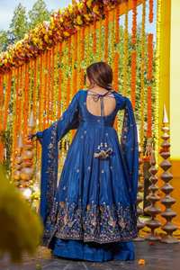 Nouveaux Designs Robe Midi Élégante en Fausse Soie Georgette Lourde à Impression Numérique, Salwar Kameez Pakistanais pour Soirées d'Hiver/d'Été Fantaisie - Product Image 4