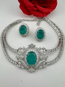 Ensemble de colliers statement en pierres doubles et diamants CZ, collier ras du cou plaqué or blanc, produit artisanal en gros - Product Image 4