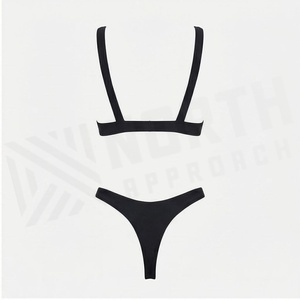 Ensemble de yoga 2 pièces imprimé papillon bleu avec finition dorée, body à col en V profond et jupe portefeuille longueur genou - Product Image 2
