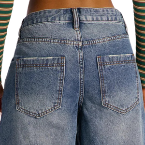 Shorts en jean déchirés pour femme, coupe décontractée taille mi-haute, 100 % coton, séchage rapide, respirant, bleu, ourlet effiloché - Product Image 4