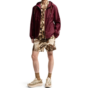 Veste softshell unisexe bordeaux à capuche avec fermeture éclair et poches, coupe ample, toutes saisons, résistante à l'eau - Product Image 5