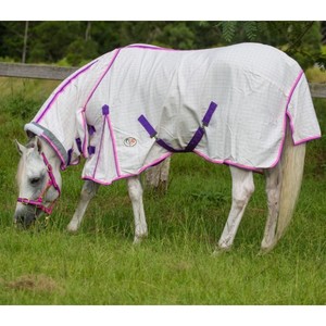 Couvertures d'été pour chevaux de qualité supérieure, design personnalisé, polaire doux, extérieur imperméable en ripstop, doublure en nylon lisse, ajustement réglable - Product Image 4