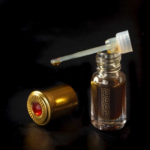 Dehnal Oudh Hindi Kadim Calidad natural pura disponible en nuestras existencias Amarnath Exports - Product Image 4