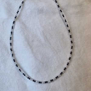 ลูกปัดมอยส์ซาไนต์สีดำและสีขาวนวล ขนาด 2.50 มม. เจียระไนเกรด AAA (16 นิ้ว) - Product Image 1