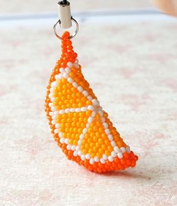 Breloque de sac colorée en perles motif agrumes, faite à la main, en forme de fruit d'orange, élégante, pendentif décoratif pour sac à main, accessoire de mode - Product Image 1