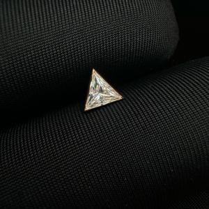 Boucle d'oreille géométrique en or 10 carats avec diamant de laboratoire de 5 mm pour piercing hélix, bijou fin minimaliste pour femme, cadeau - Product Image 5
