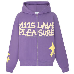 Pull à capuche streetwear d'hiver avec tissu épais et coupe décontractée, conçu pour un style urbain et une mode quotidienne confortable - Product Image 3