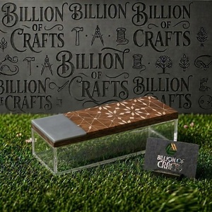 Boîte-cadeau rectangulaire en bois personnalisée pour le Ramadan avec un design floral fait main, pot à chocolat, bonbons et fruits secs pour l'Aïd - Product Image 3