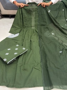 Kurta Anarkali de Algodón Puro con Hermoso Trabajo Buti Hecho a Mano, Estilo Elegante con Pantalón y Dupatta, Ideal para Fiestas - Product Image 1
