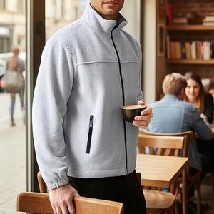 Veste polaire d'hiver pour tous les jours, dotée d'une construction confortable et d'une texture chaude - Product Image 2