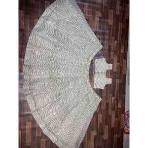 Ropa de boda de diseñador bellamente elaborada Lehenga Choli con codificación de trabajo de secuencia - Product Image 1