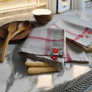 Serviettes de table élégantes et douces brodées Linge de table décoratif Idéal pour les restaurants, les hôtels, les célébrations et les réceptions de mariage - Product Image 2