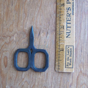 Best Quality Little Gem Embroidery <b>Scissors</b> Professional Stainless Steel Beauty Tool for <b>Sewing</b> Craft and Tailoring - Product Image 6