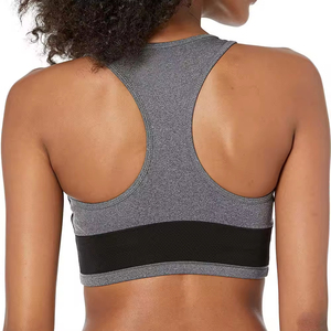 Soutien-gorge de sport court style dos nageur pour femme, personnalisable avec votre logo – Soutiens-gorge de sport élégants et unis pour femme de haute qualité - Product Image 2