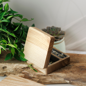 Boîte à alliances en bois blanc, boîte à bagues de mariage, boîte de demande en mariage, boîte à alliances d'anniversaire en bois - Product Image 3