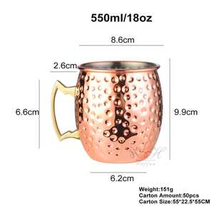 Juego de Tazas Mule, Tazas de Cobre Martillado y Kit de Bar con Accesorios de Acero Inoxidable en Caja Negra - Product Image 2