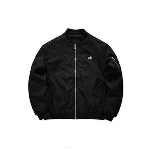 Chaqueta Bomber Clásica Personalizada OEM, Cortavientos Ligero de Nylon con Cuello y Puños Acanalados, Estilo Urbano, Bolsillos Utilitarios, Venta al por Mayor - Product Image 3