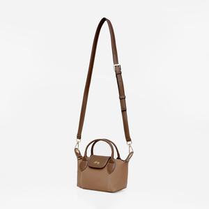 Sac à bandoulière/sac à main pour femme en cuir synthétique vintage 2025, imperméable, de qualité supérieure, durable, grande capacité, printemps été - Product Image 4