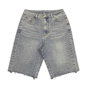 Shorts en jean 100 % denim pour homme, coupe ample, avec strass et bande latérale en cristal, denim délavé, pour l'été - Product Image 4