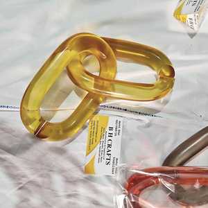 Cadenas de resina personalizables de gran tamaño y colores claros, disponibles en varios colores. - Product Image 6