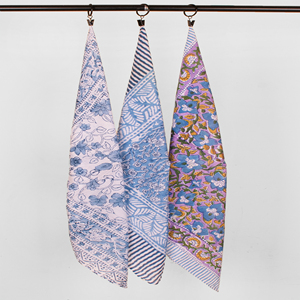 Bandana Bohème Imprimé à la Main Doux et Élégant pour Usage Quotidien, Idéal pour les Foulards de Plage Estivaux, Accessoires Unisexe pour Animaux de Compagnie, Écharpe Paisley - Product Image 5