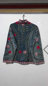 Veste en velours vert Suzani faite à la main, motif floral brodé, manteau bohème - Product Image 5