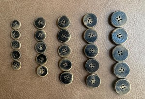 Boutons en corne de buffle polis à la main, couleur naturelle, pour vêtements, jeans, sacs, fabriqués en Inde - Product Image 4