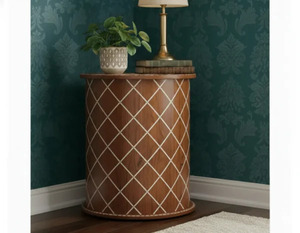 Table de chevet ronde traditionnelle en bois avec incrustations blanches, 3 tiroirs, style antique, meubles de chambre à coucher faits à la main - Product Image 6
