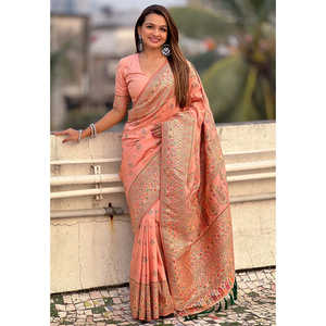 Sari Étnico de Seda Cachemir con Pashmina Color Durazno, Tejido con Hilo Zari y Borde Zari, Chal Tejido a Mano - Product Image 5